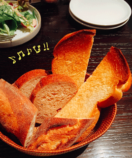 沢村レストランのパン