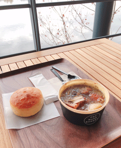 バーミキュラビレッジ再訪 カレーパン買えました 名古屋のおいしいパン屋 Is Room