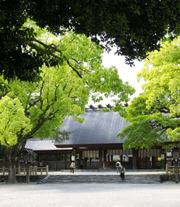 名古屋おすすめスポット熱田神宮　～歴史的なお宝がいっぱいな名古屋屈指のパワースポットです